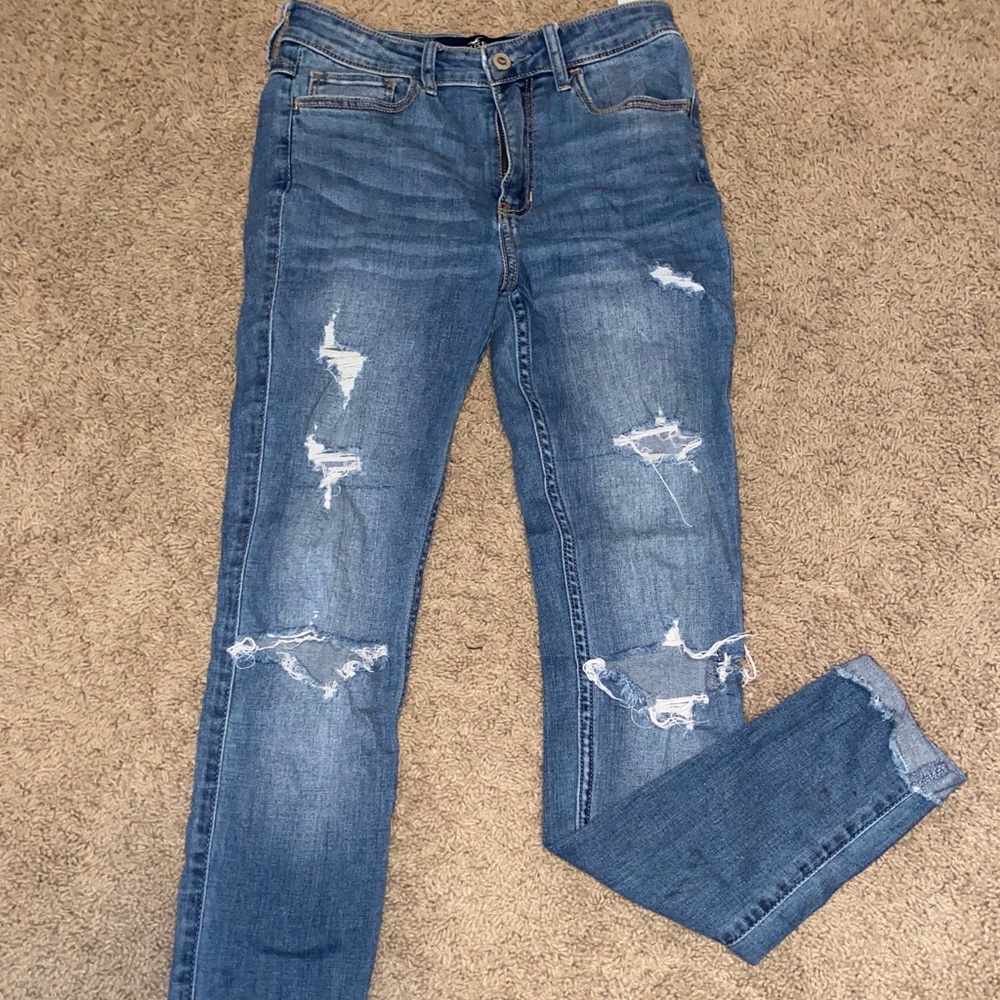 Skinny ripped jeans